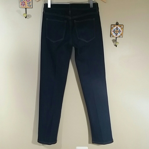 Banana Republic Premium Denim Girlfriend jeans - Picture 3 of 7